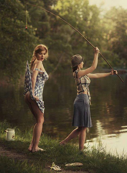 Sexy Girls And Babes With Guns And Fishing Hunting